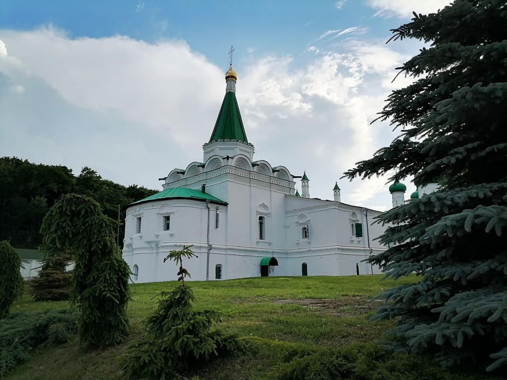 Печерский Вознесенский монастырь в Нижнем Новгороде